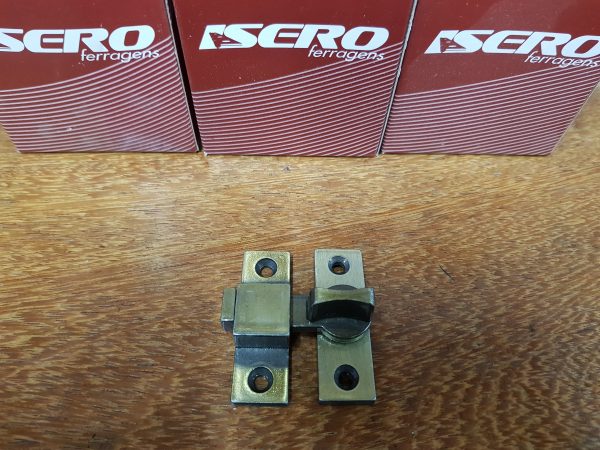 TRINCO BICO VIRADO LO ISERO
